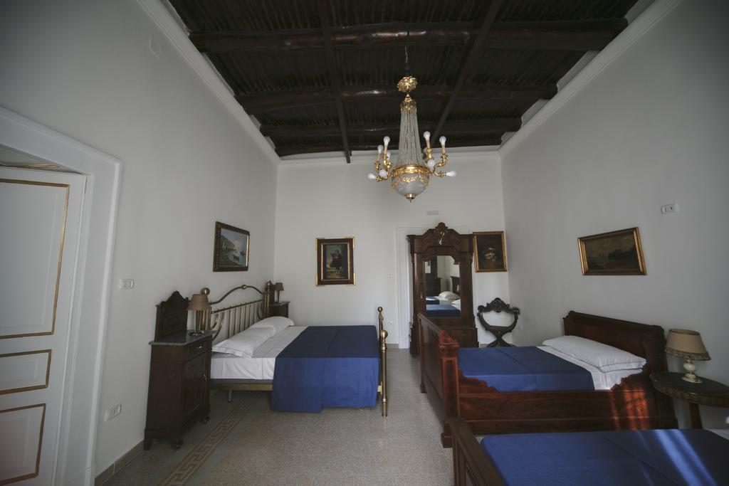 Area Angioina Suites 나폴리 외부 사진