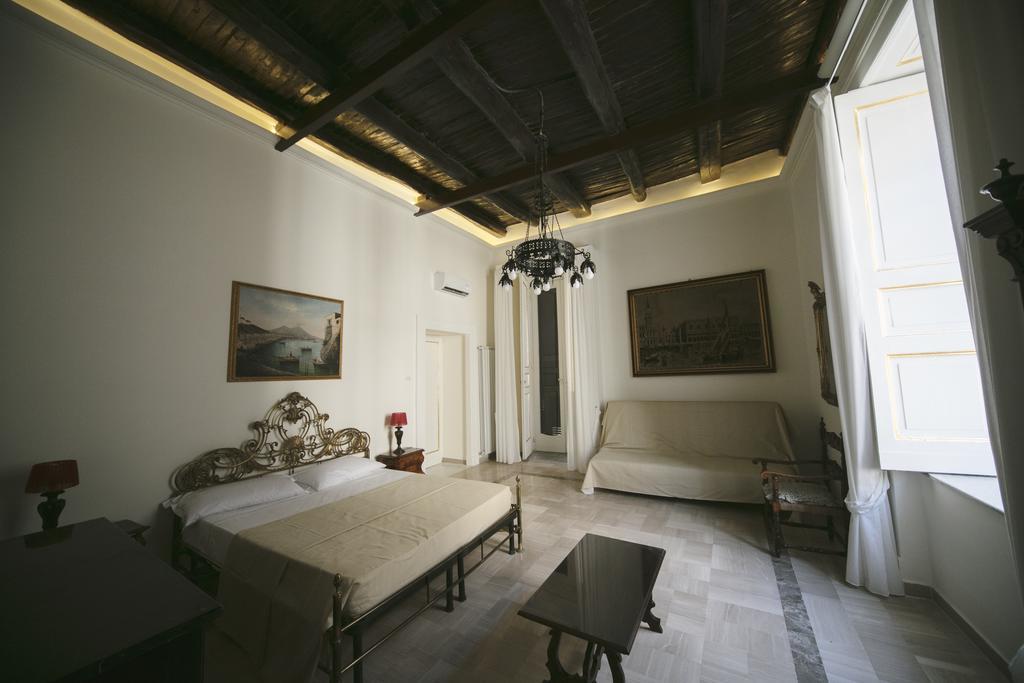 Area Angioina Suites 나폴리 외부 사진